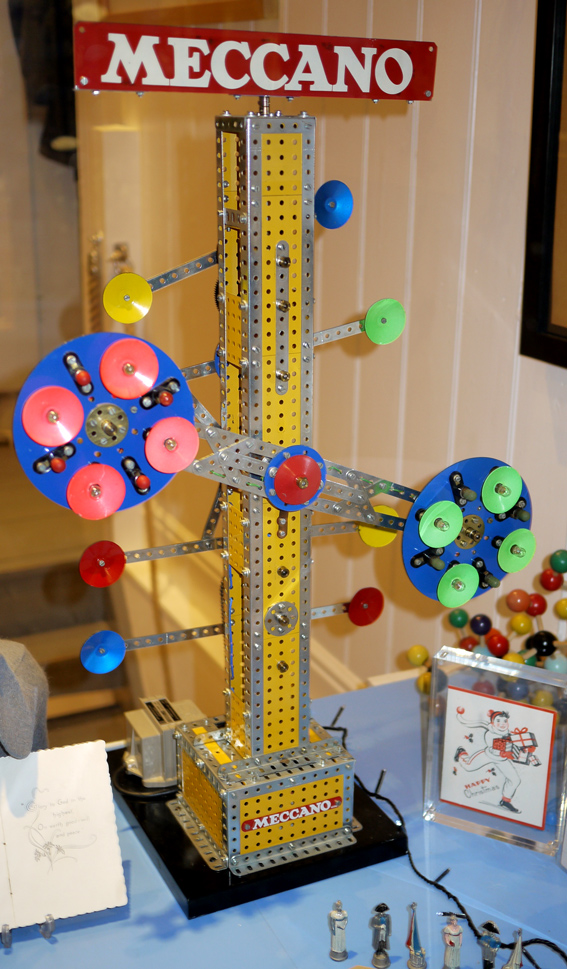 Meccano whirligig